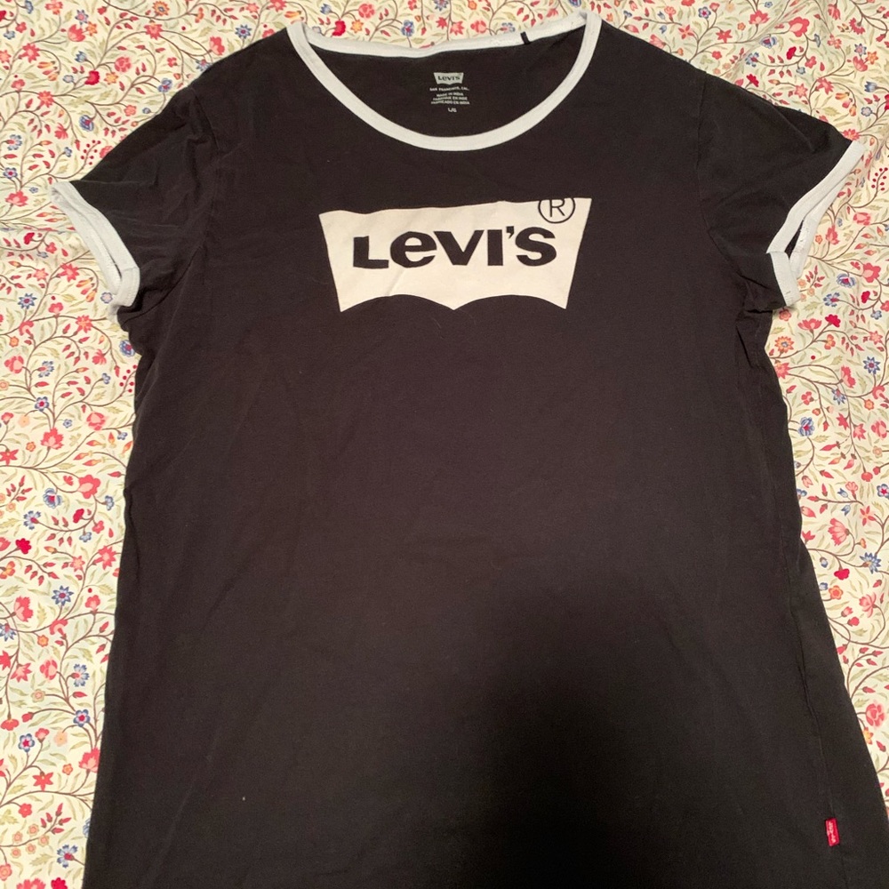 Levi’s shirt